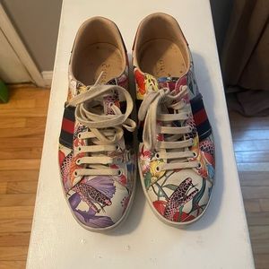 Gucci.